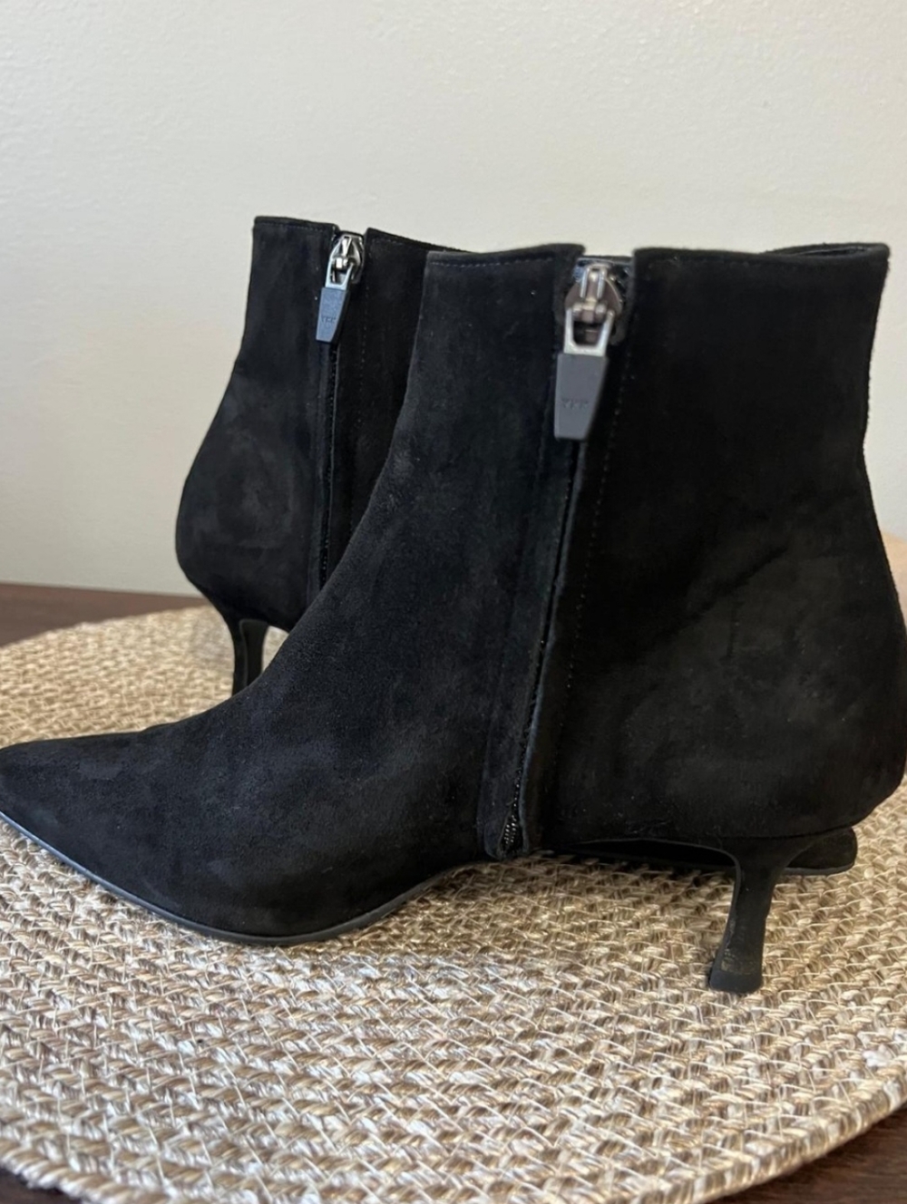 LOIRET Artisan Suede Ankle Boots – Handmade – Size 35.5 – Women's. - Picture 3 of 13